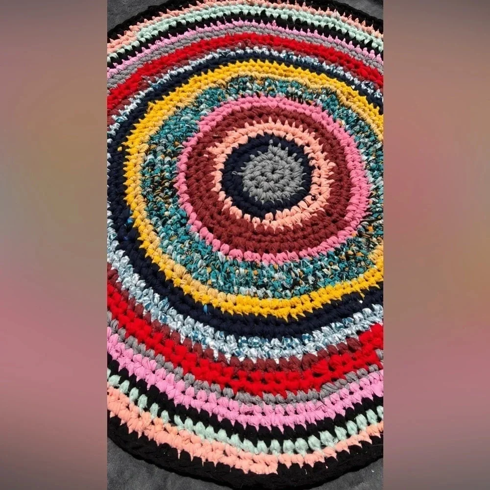 HAND made crochet recycled upcycle bohemian round floor mat Sz 30" - Picture 5 of 9